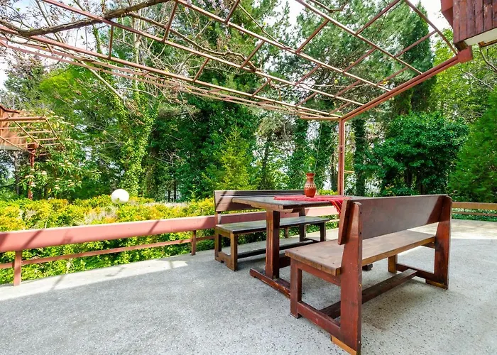 Park Complex Viktoria *