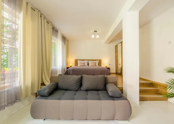 Park Complex Viktoria *